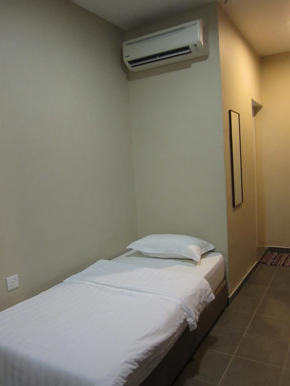 Place2Stay Hotel Malacca Room photo
